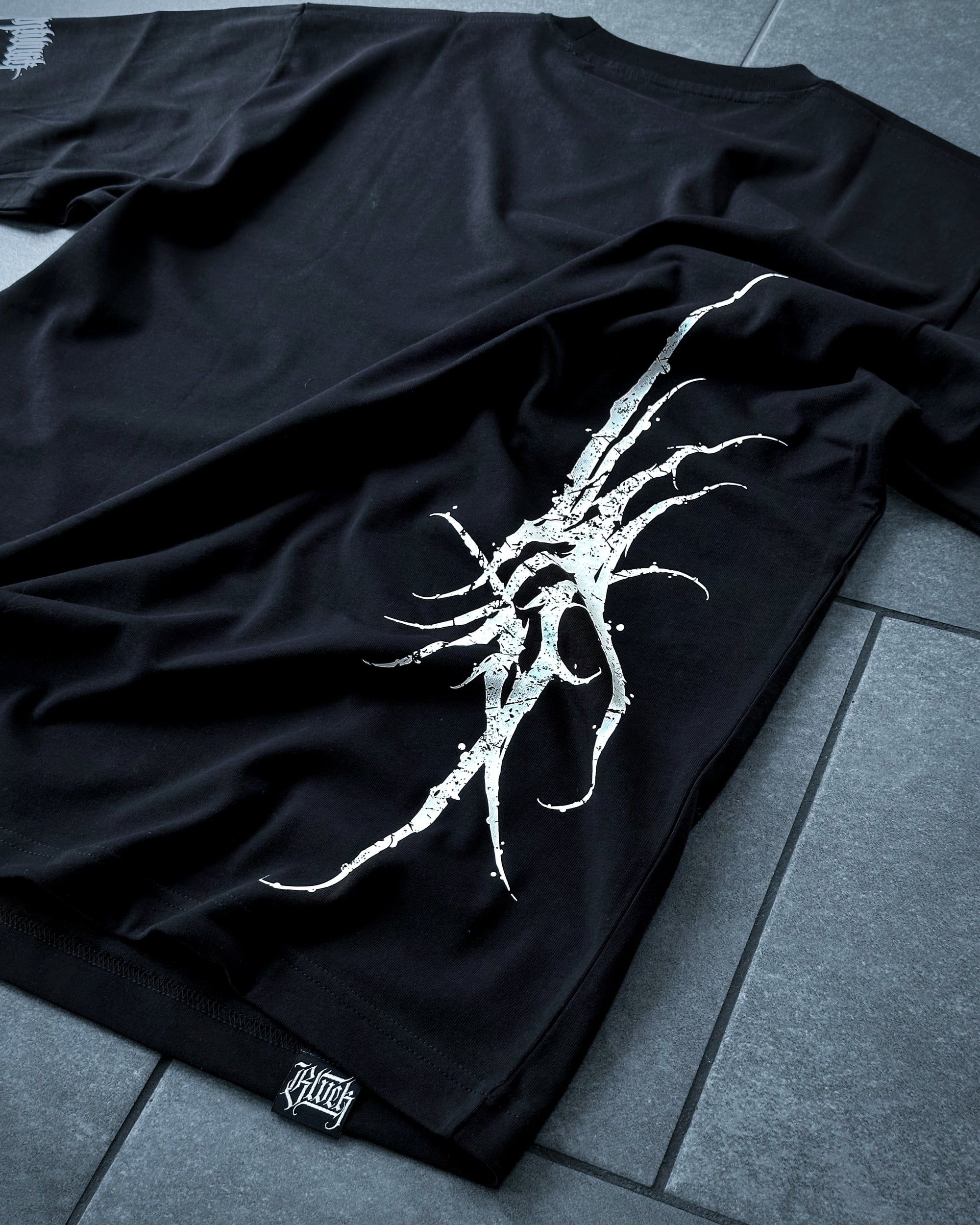 *PRE-ORDER* Circle Tee - Oversized